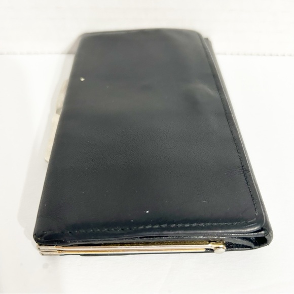 Vintage Unbranded Leather Wallet with Snap Closure and Kiss Lock Change Purse 🖤 - Picture 7 of 15